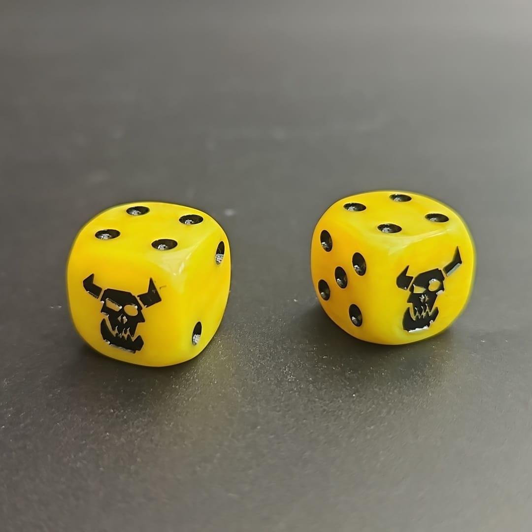Pack of 16mm Ard Ork Warboss Rounded Edge Dice