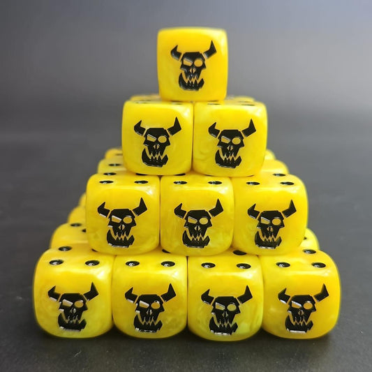 Pack of 16mm Ard Ork Warboss Rounded Edge Dice