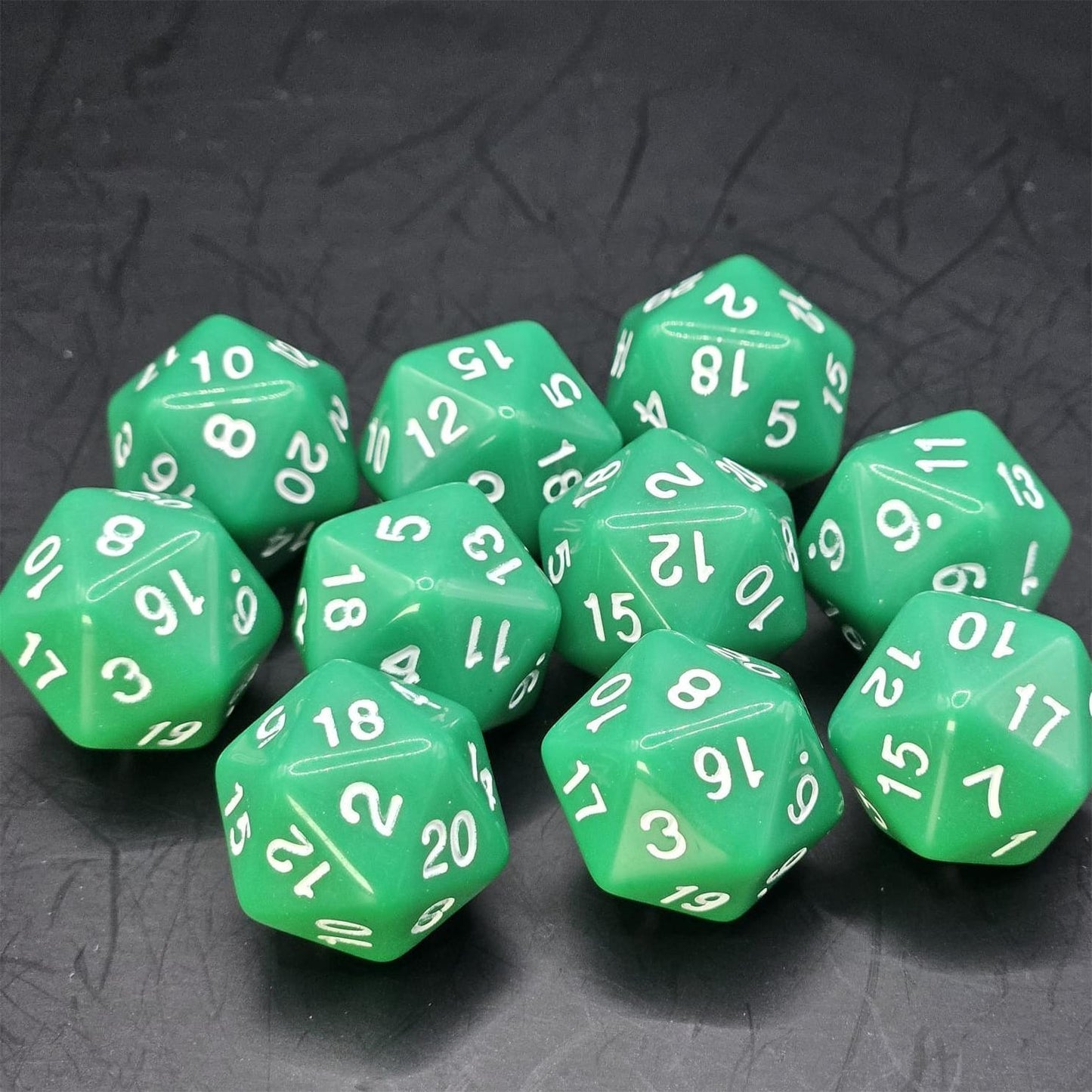 Pack of Green 20mm D20 Dice