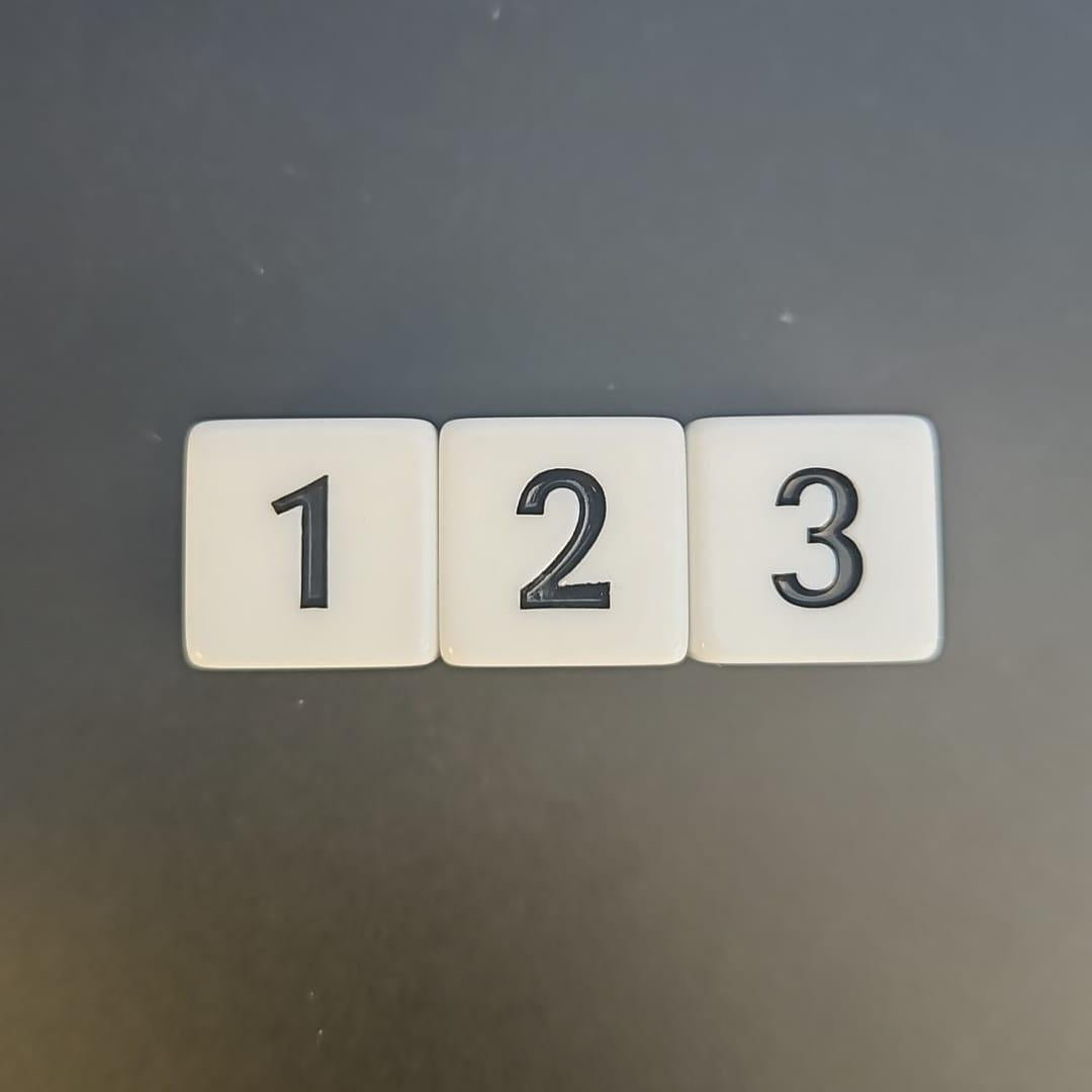 Pack of 16mm White Straight Edge D3 Dice