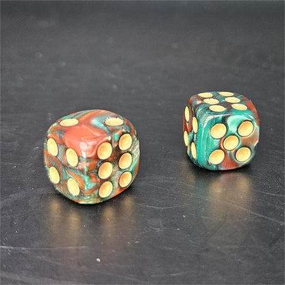 10 Pack of 16mm Two Colour Acrylic D6 Green & Red