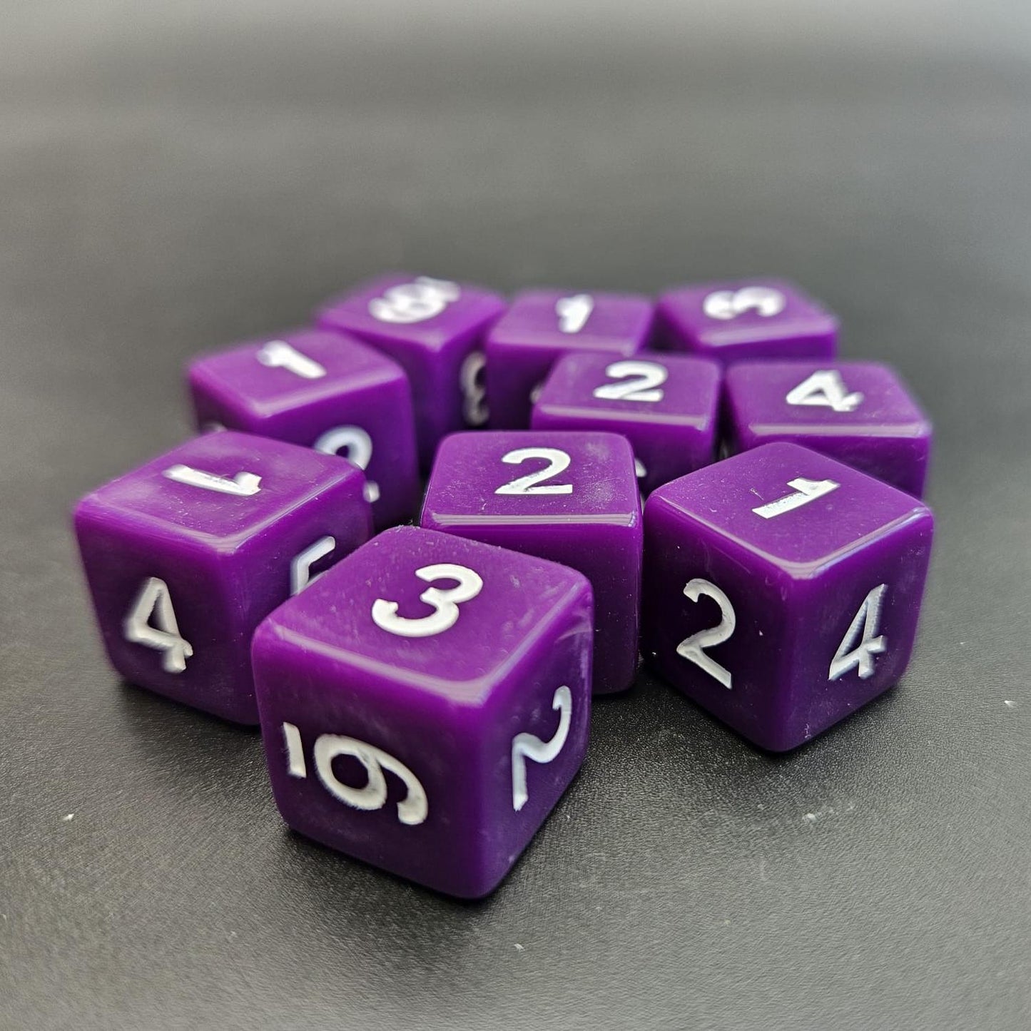 16mm Numbered Sharp Edge / Square Edge D6 Dice Purple