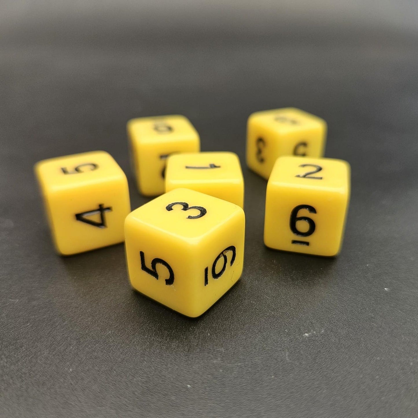 16mm Numbered Sharp Edge / Square Edge D6 Dice Yellow
