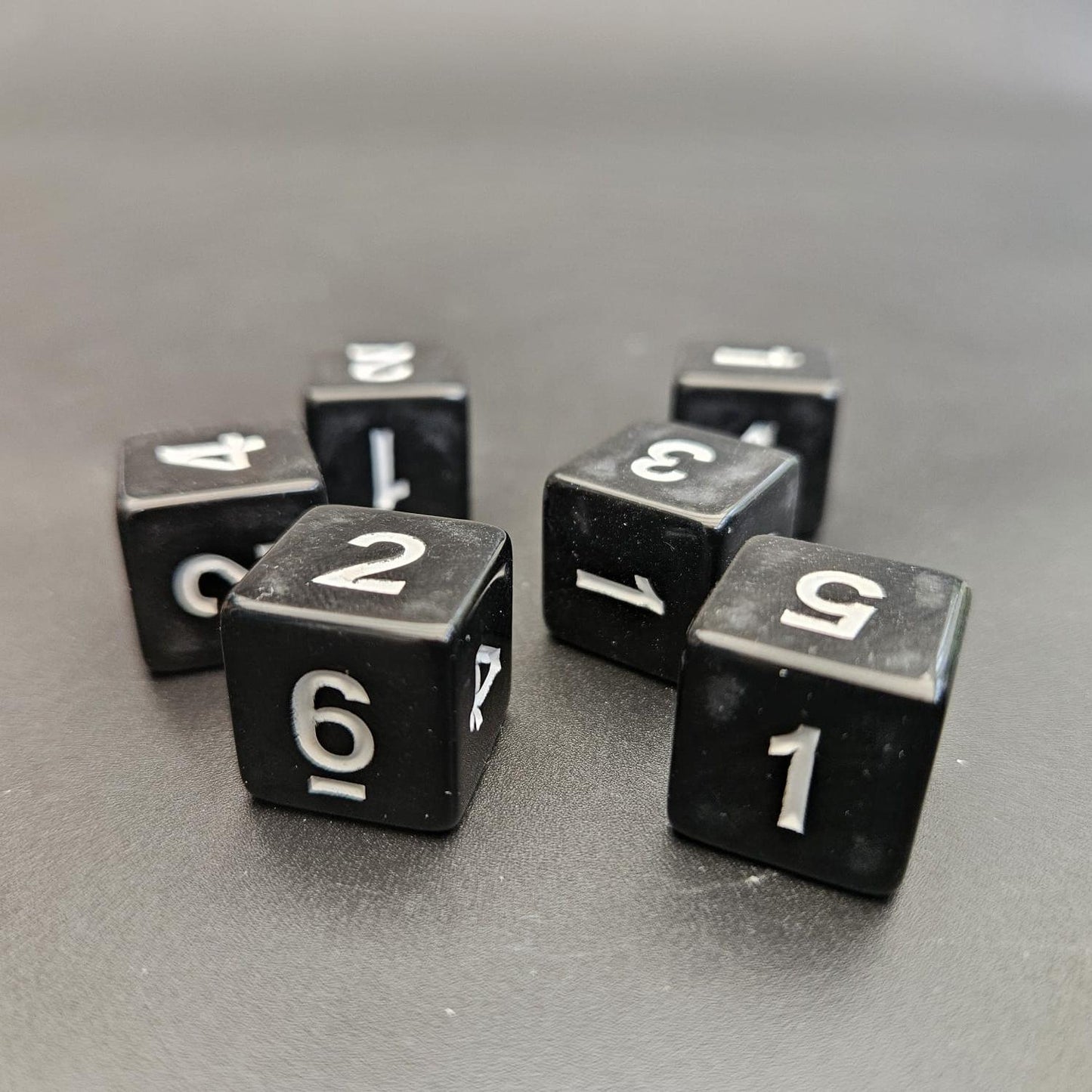 16mm Numbered Sharp Edge / Square Edge D6 Dice Black