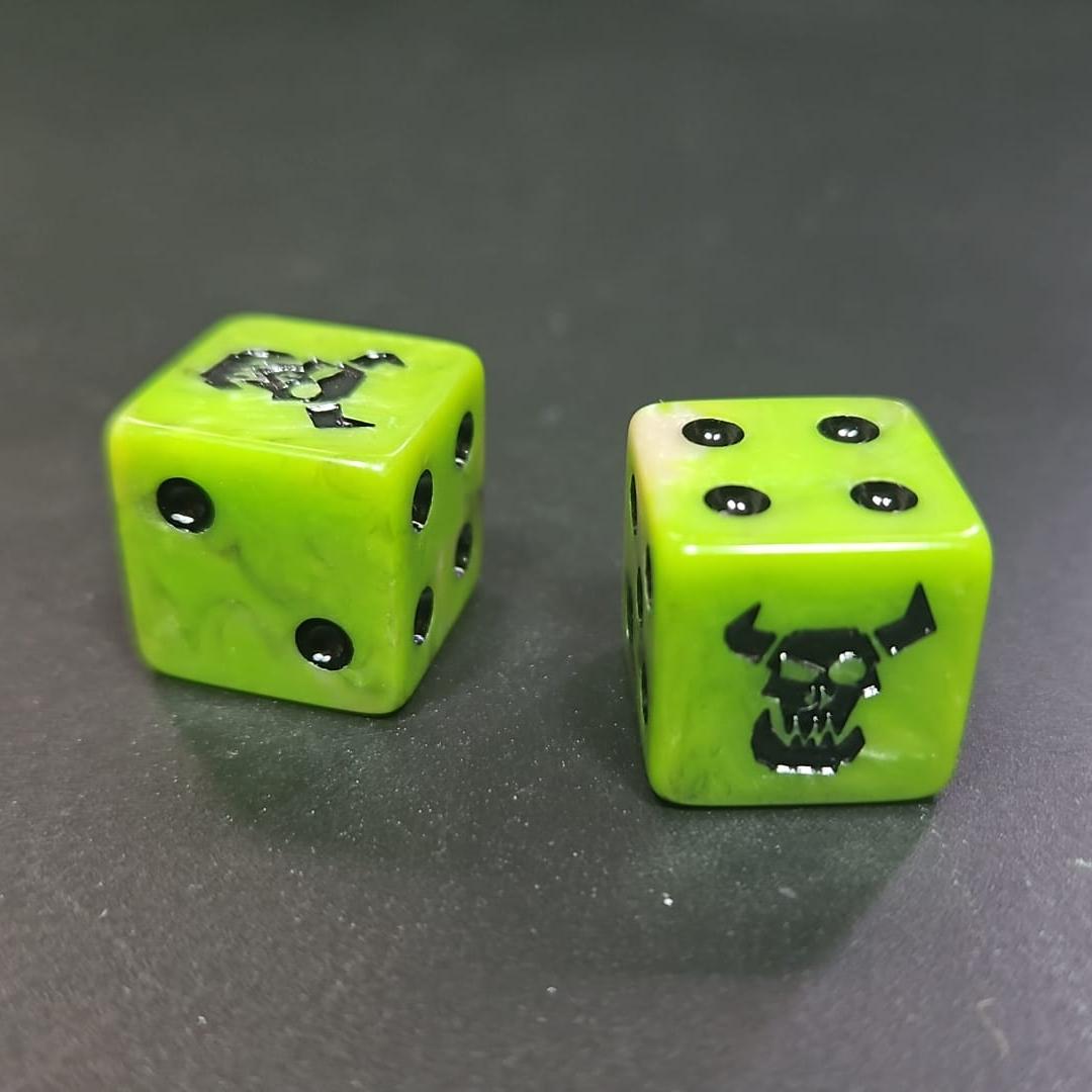 Pack of 16mm Grubby Ord Warboss Square Edge Dice