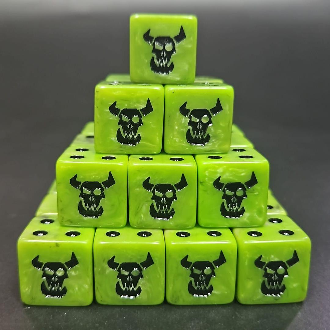 Pack of 16mm Grubby Ord Warboss Square Edge Dice