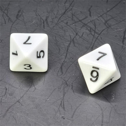 Pack of White 20mm D8 Dice