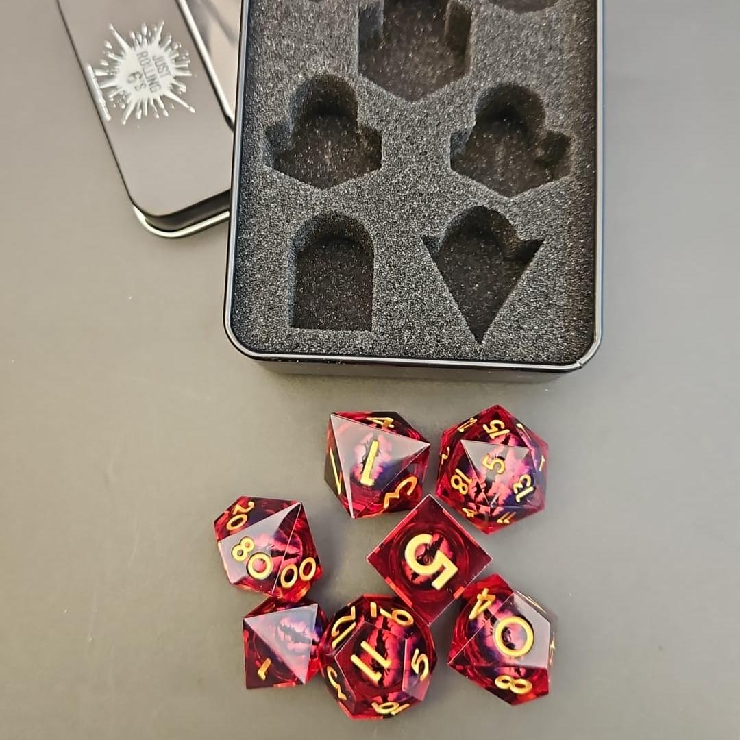 Red Dragon Eye Liquid Core Dice Set in Metal Box.