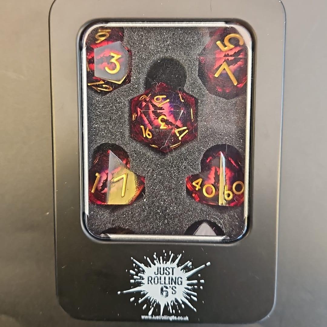 Red Dragon Eye Liquid Core Dice Set in Metal Box.