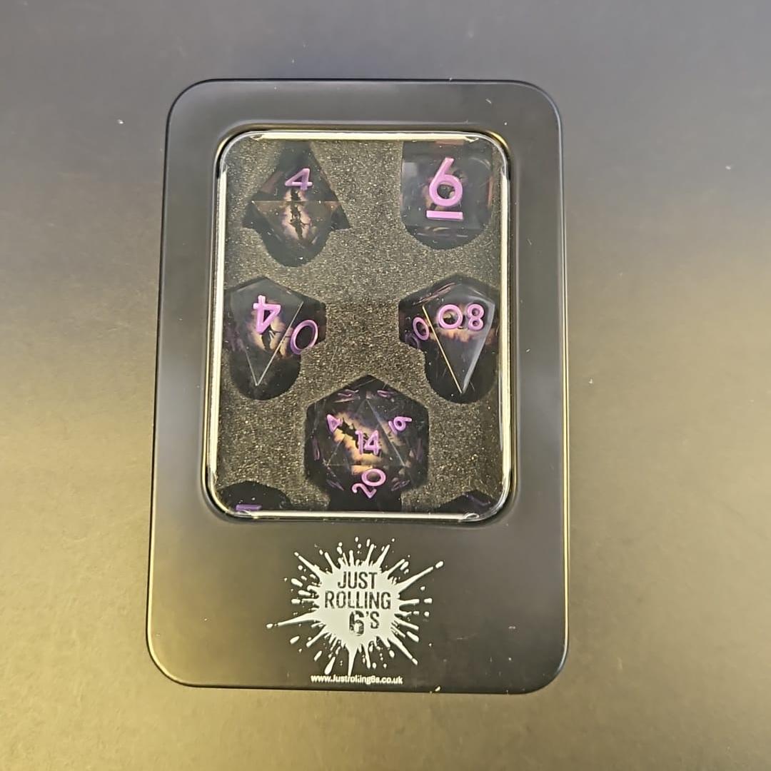Black Dragon Eye Liquid Core 7 Piece Dice Set with Purple Numbering in Tin