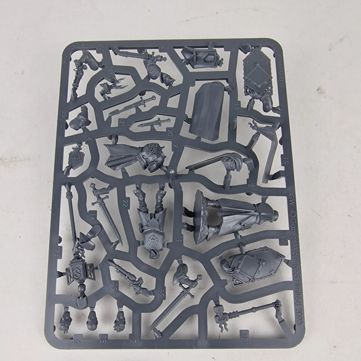 Freeguild Marshall and Relic Envoy Sprue