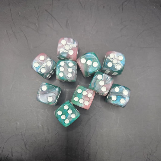 10 Pack of 16mm Two Colour Acrylic D6 Pink & Aquamarine