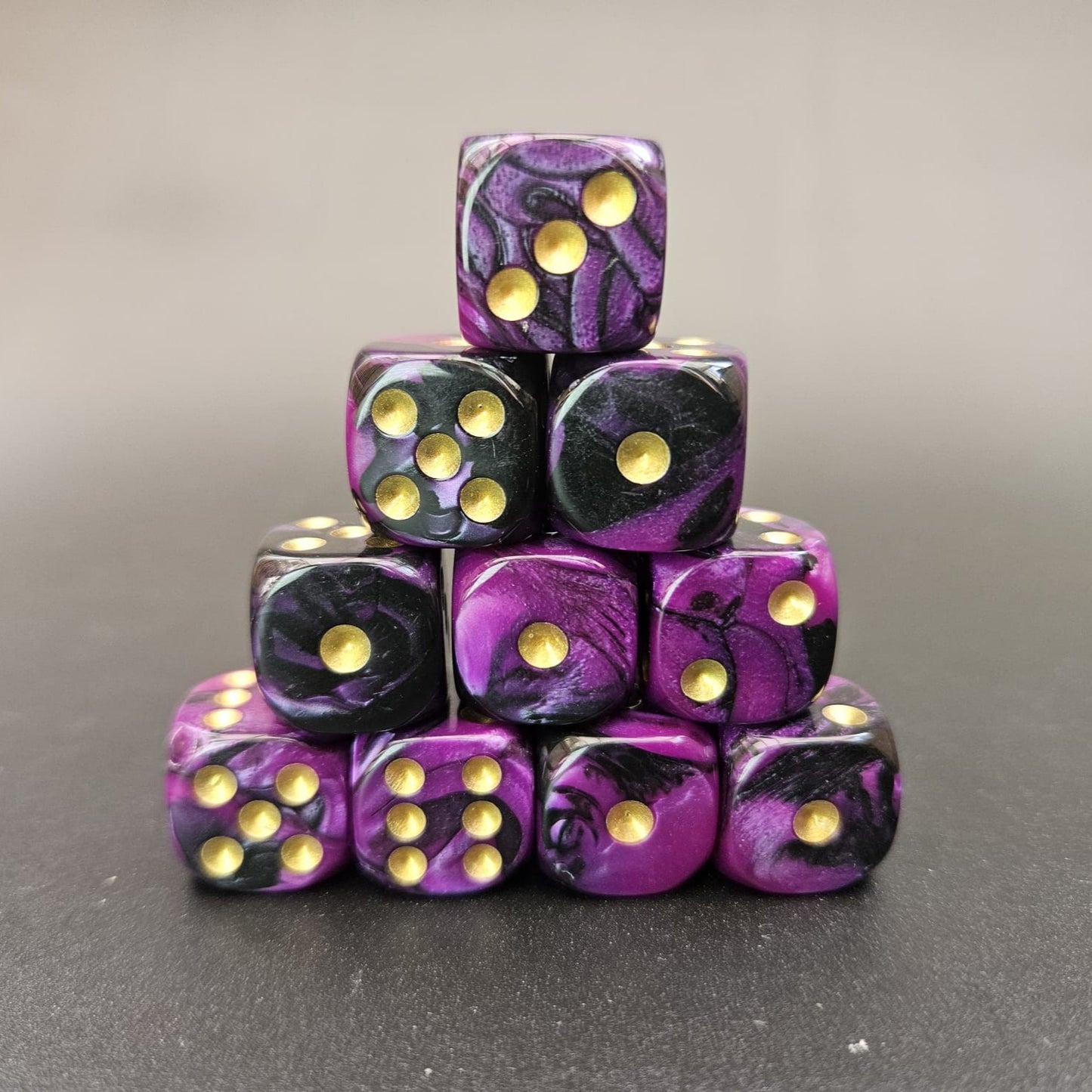 10 Pack of 16mm Two Colour Acrylic D6 Purple & Black