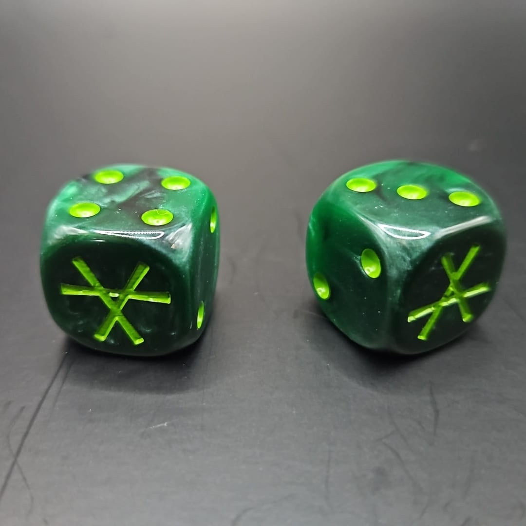 Pack of 16mm Warpstone Rat Fancy Round Edge Dice Things