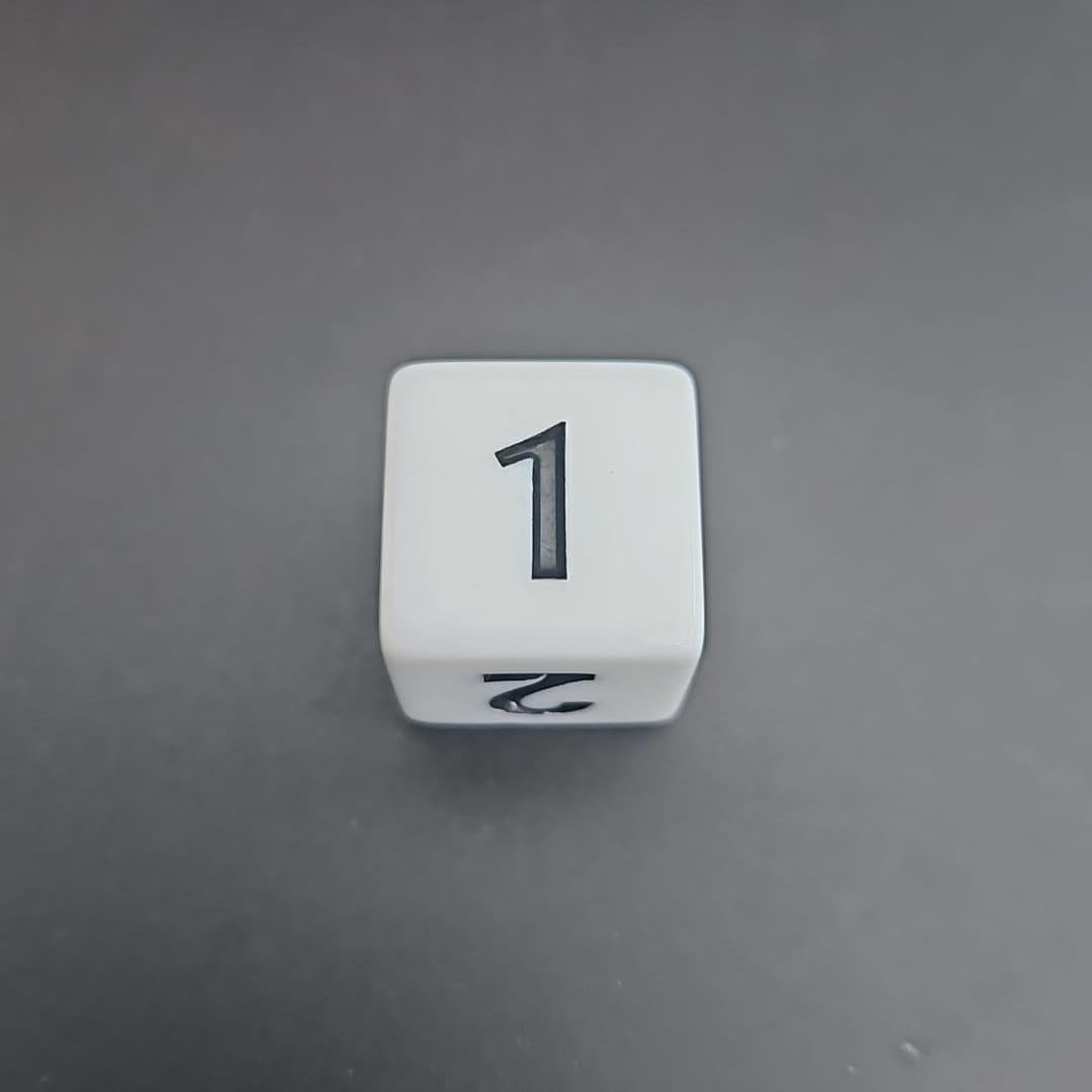 Pack of 16mm White Straight Edge D3 Dice