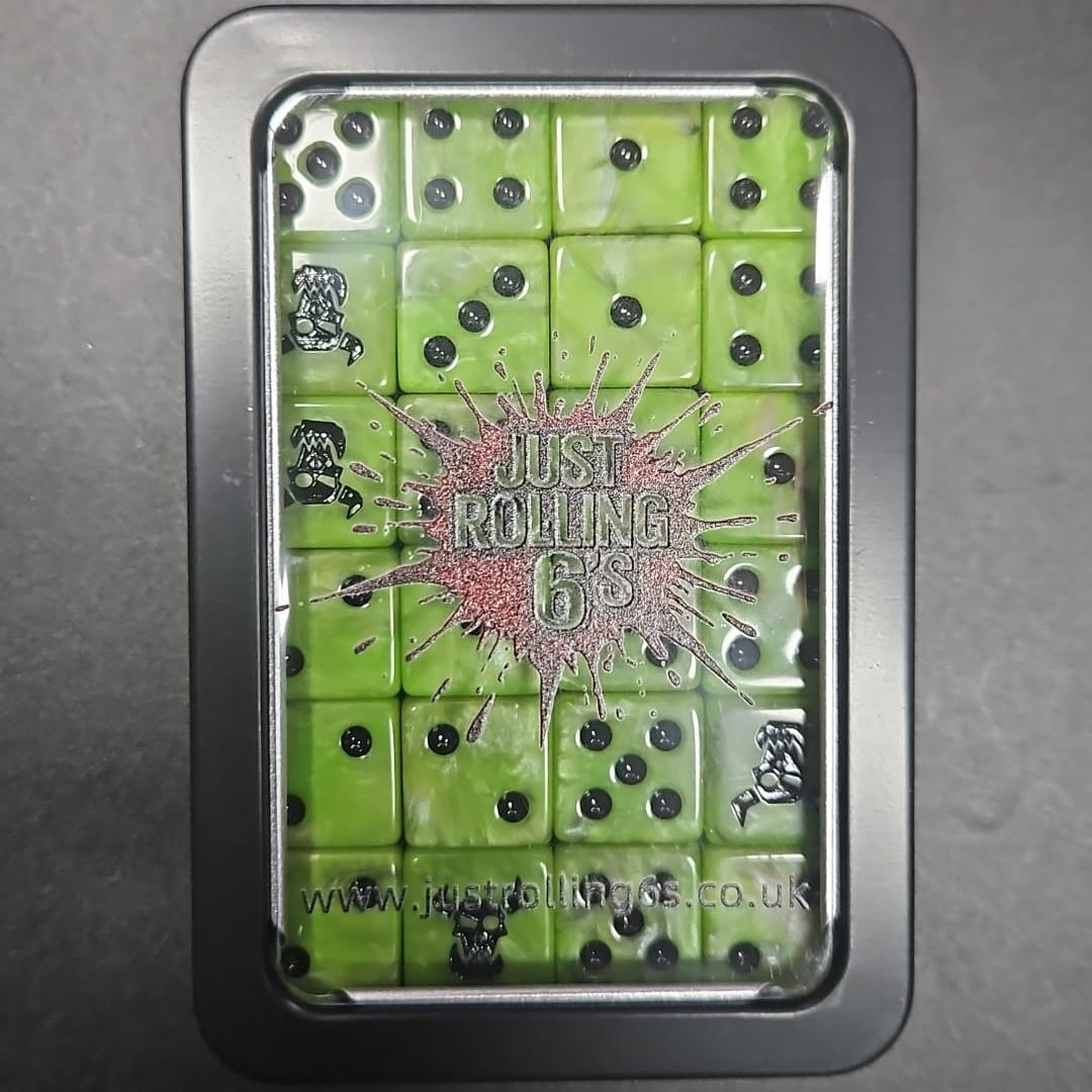 Pack of 16mm Grubby Ord Warboss Square Edge Dice