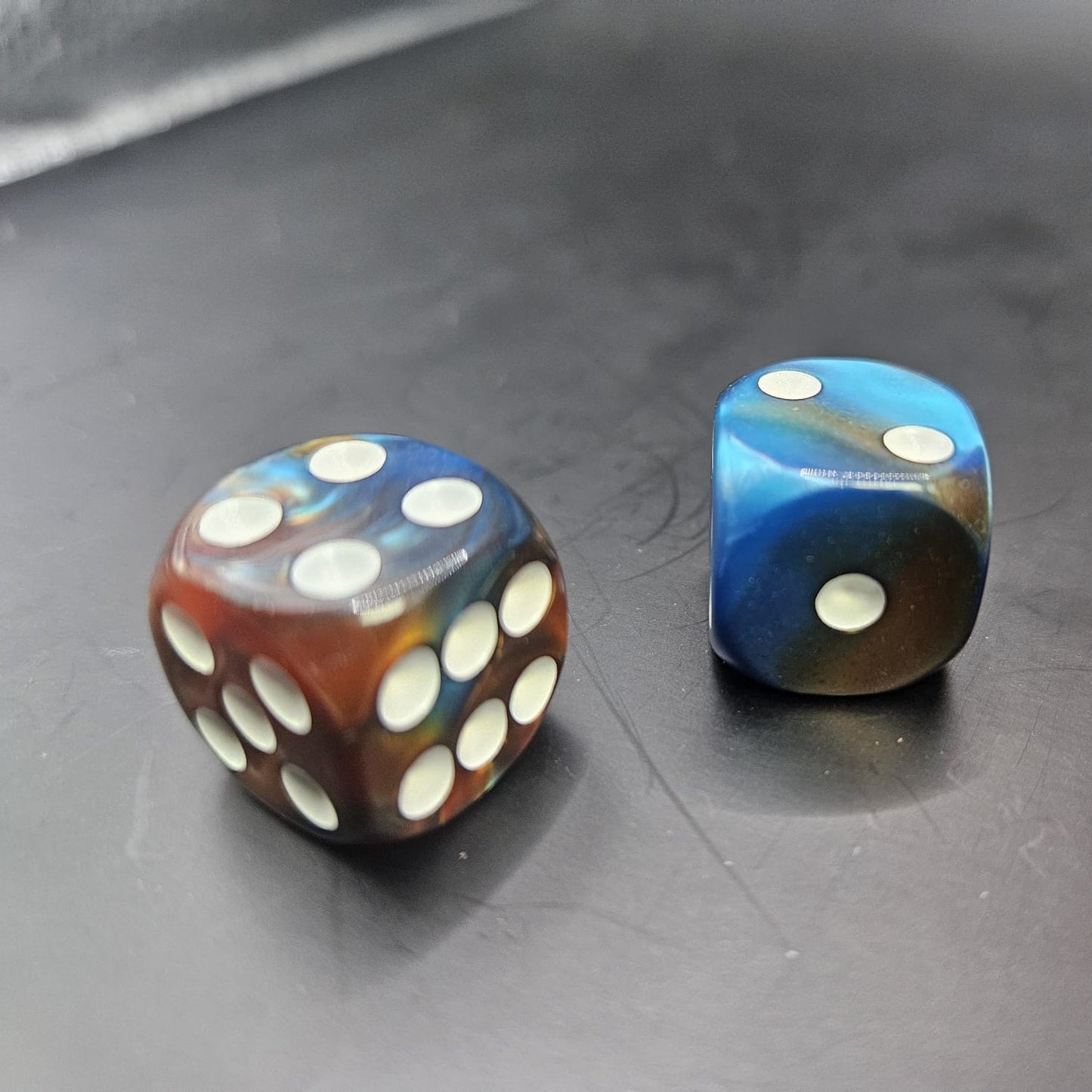 10 Pack 16mm Two Colour Acrylic D6 Copper & Blue