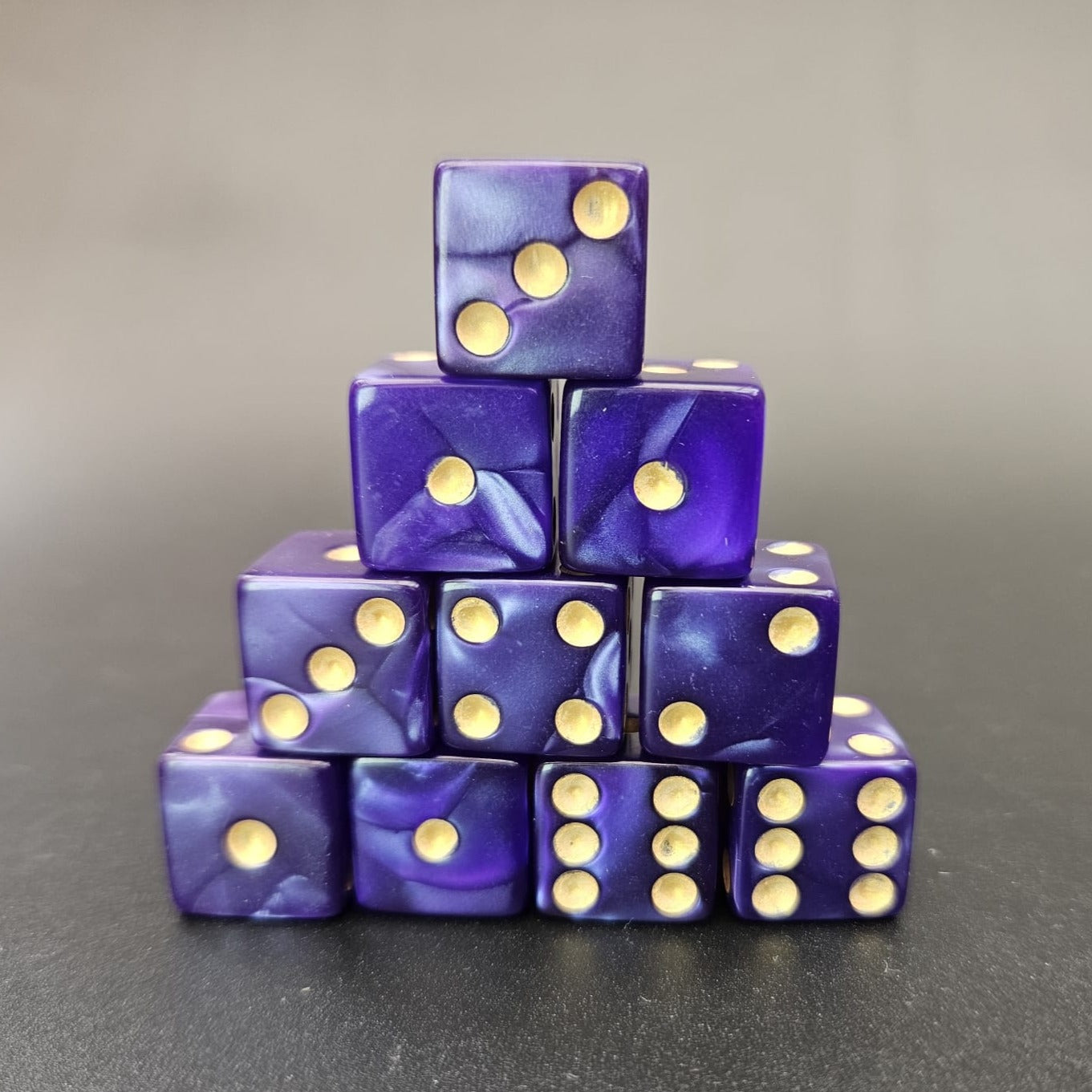 10 Pack of 16mm Acrylic D6 Purple Pearl Straight Edge